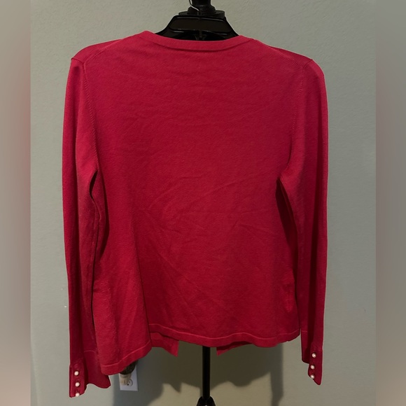 Ann Taylor Pink Button Down Shirt with Pearl. Size Medium. Like new. - Picture 6 of 9